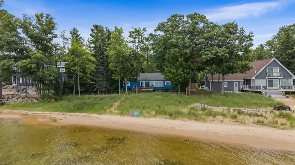 5628 MacKenzie Drive Milton Township, MI 49648