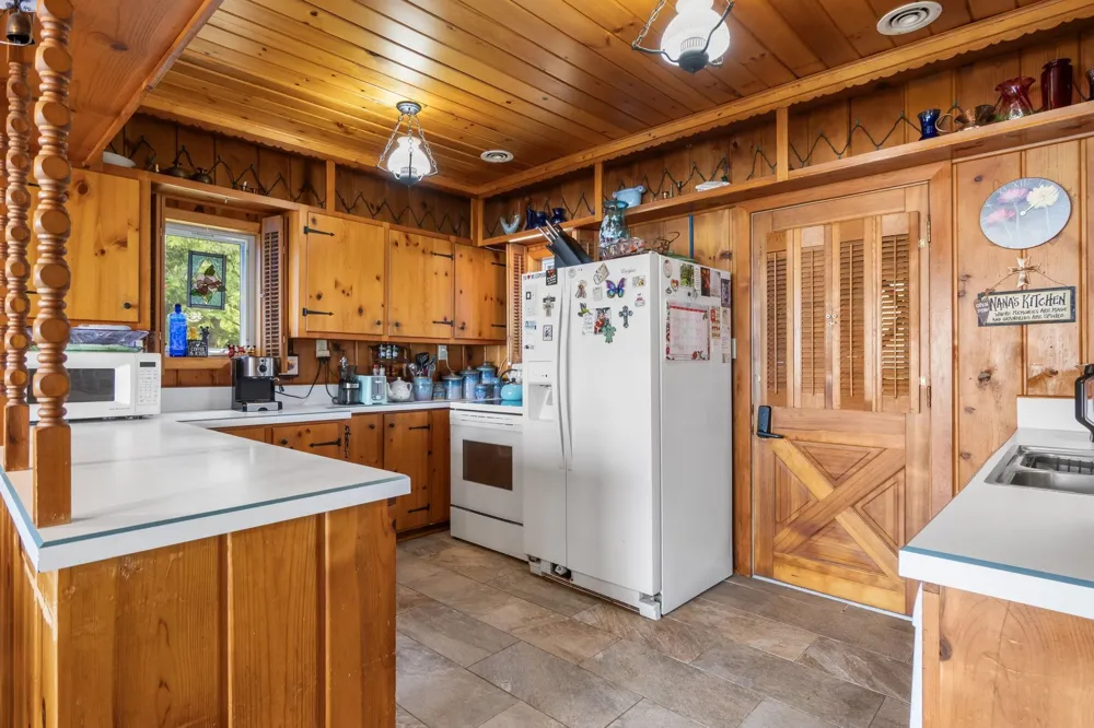 5628 MacKenzie Drive Milton Township, MI 49648