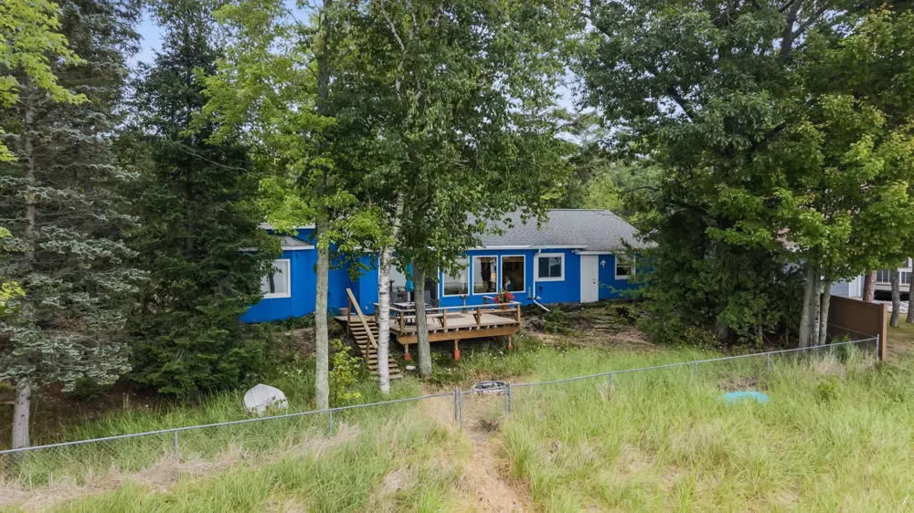 5628 MacKenzie Drive Milton Township, MI 49648