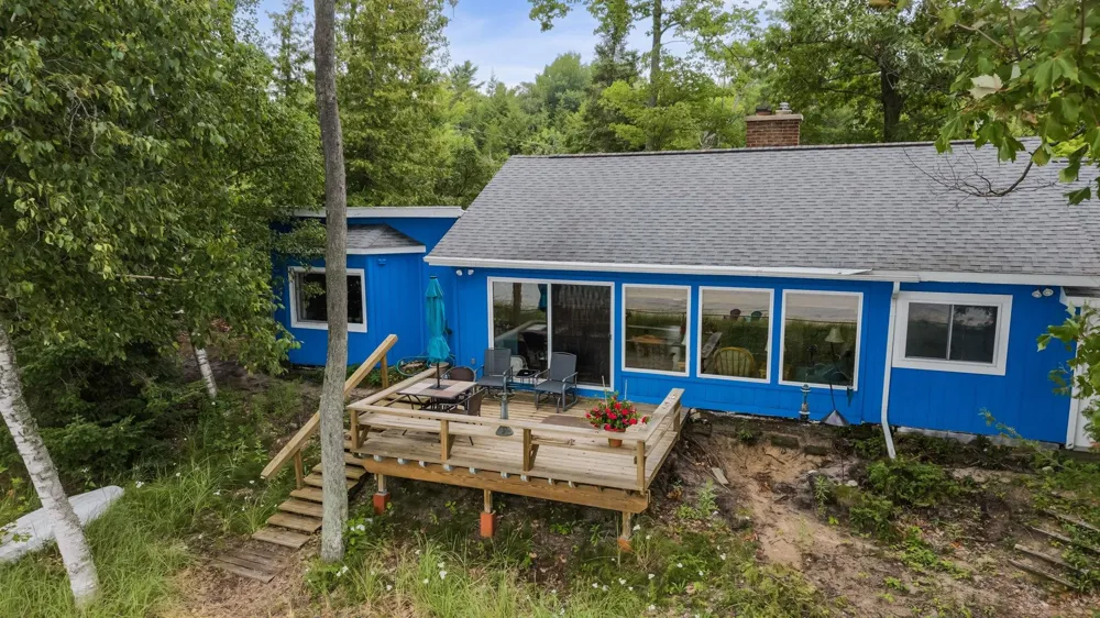 5628 MacKenzie Drive Milton Township, MI 49648
