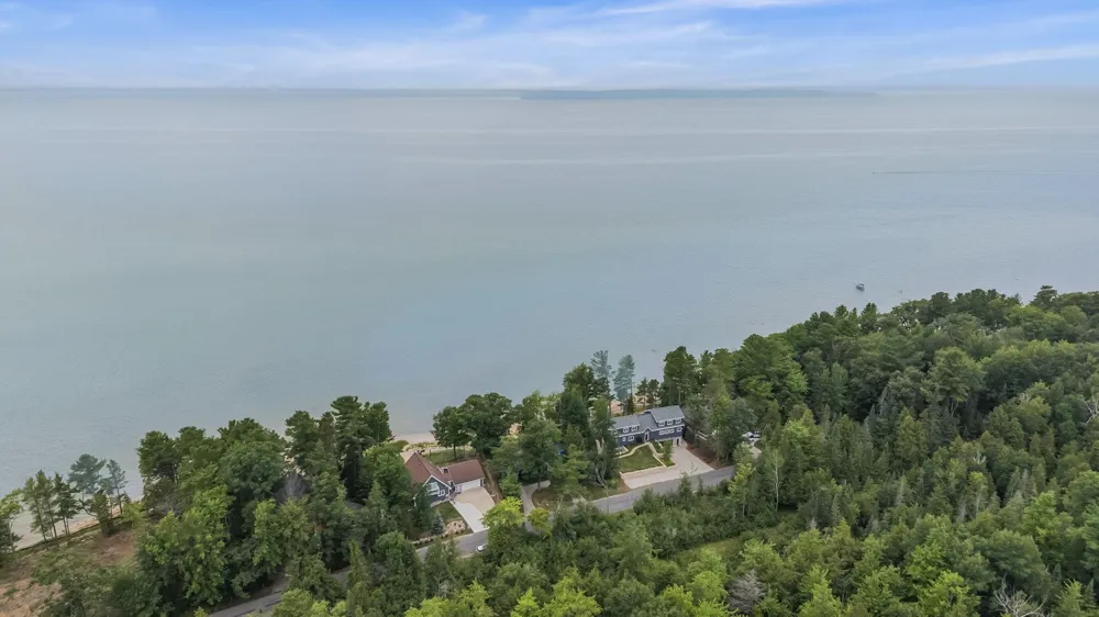5628 MacKenzie Drive Milton Township, MI 49648