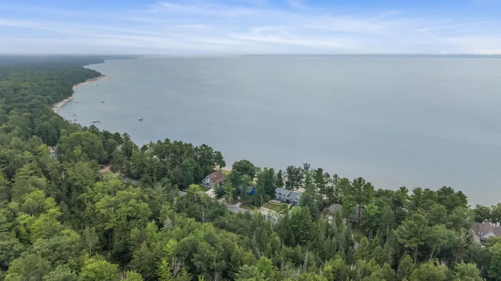 5628 MacKenzie Drive Milton Township, MI 49648