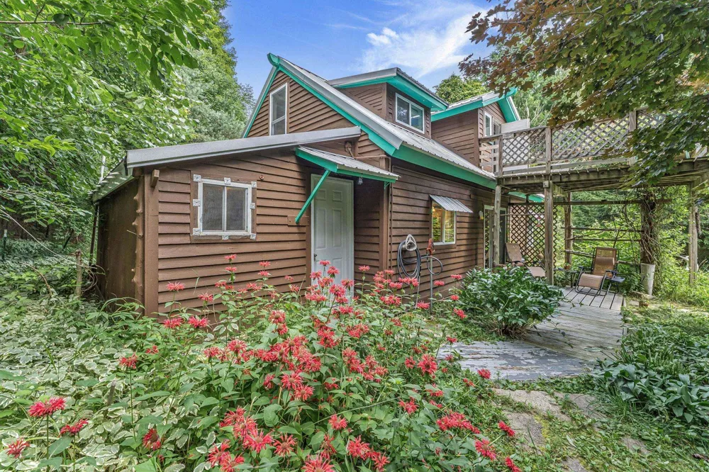 8594 W Old State Road Central Lake Township, MI 49622