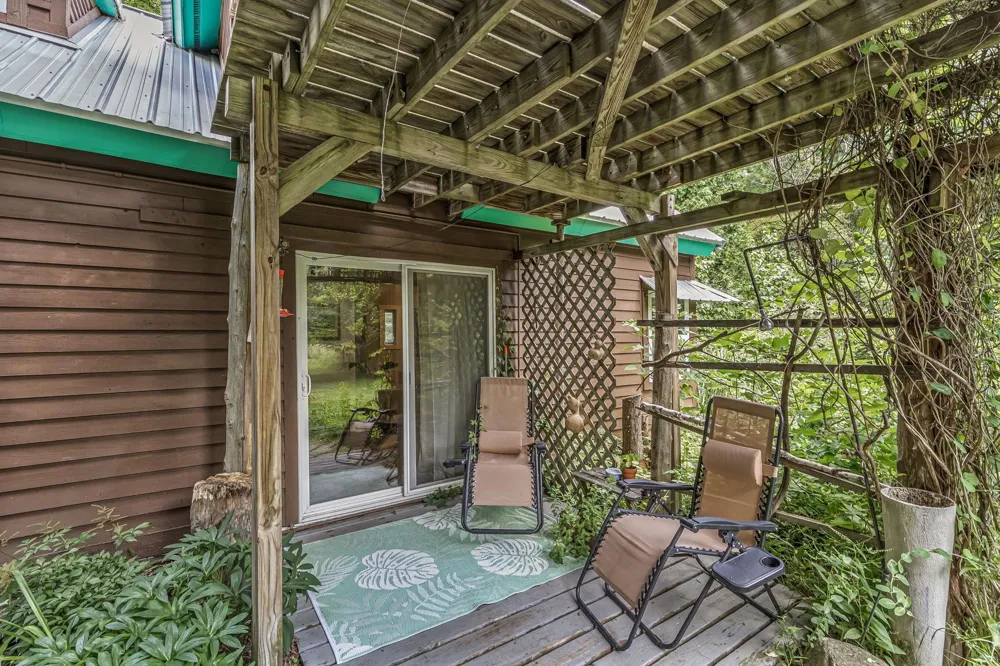 8594 W Old State Road Central Lake Township, MI 49622