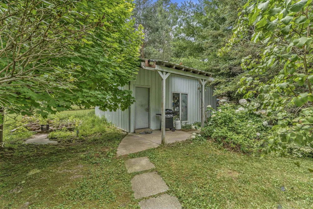 8594 W Old State Road Central Lake Township, MI 49622