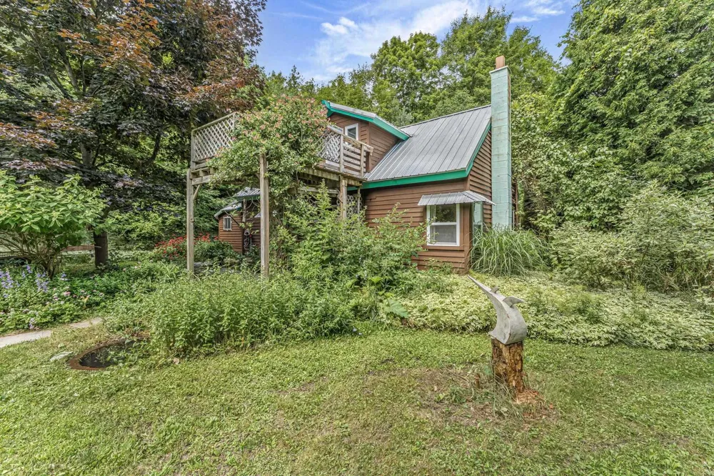 8594 W Old State Road Central Lake Township, MI 49622