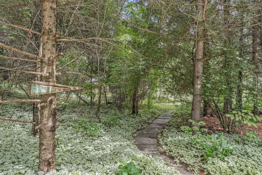 8594 W Old State Road Central Lake Township, MI 49622