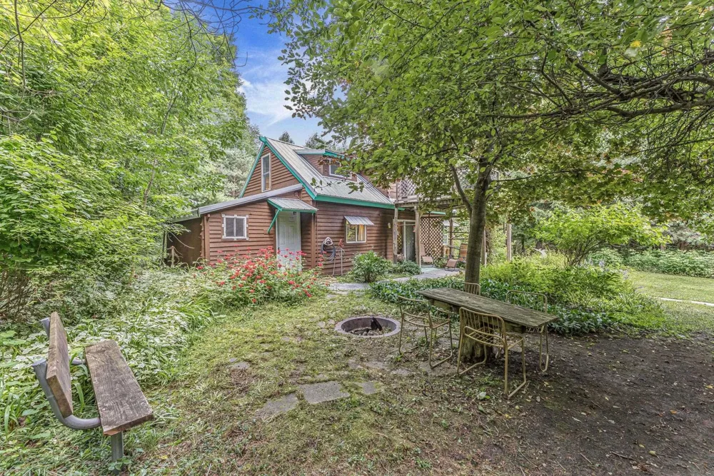 8594 W Old State Road Central Lake Township, MI 49622