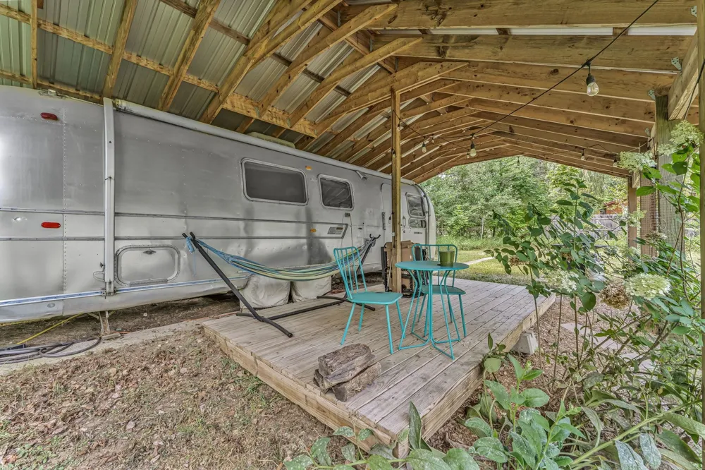 8594 W Old State Road Central Lake Township, MI 49622