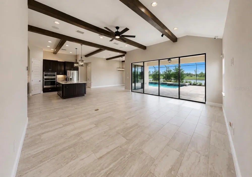 14610 RED CASTLE AVE Lithia, FL 33547
