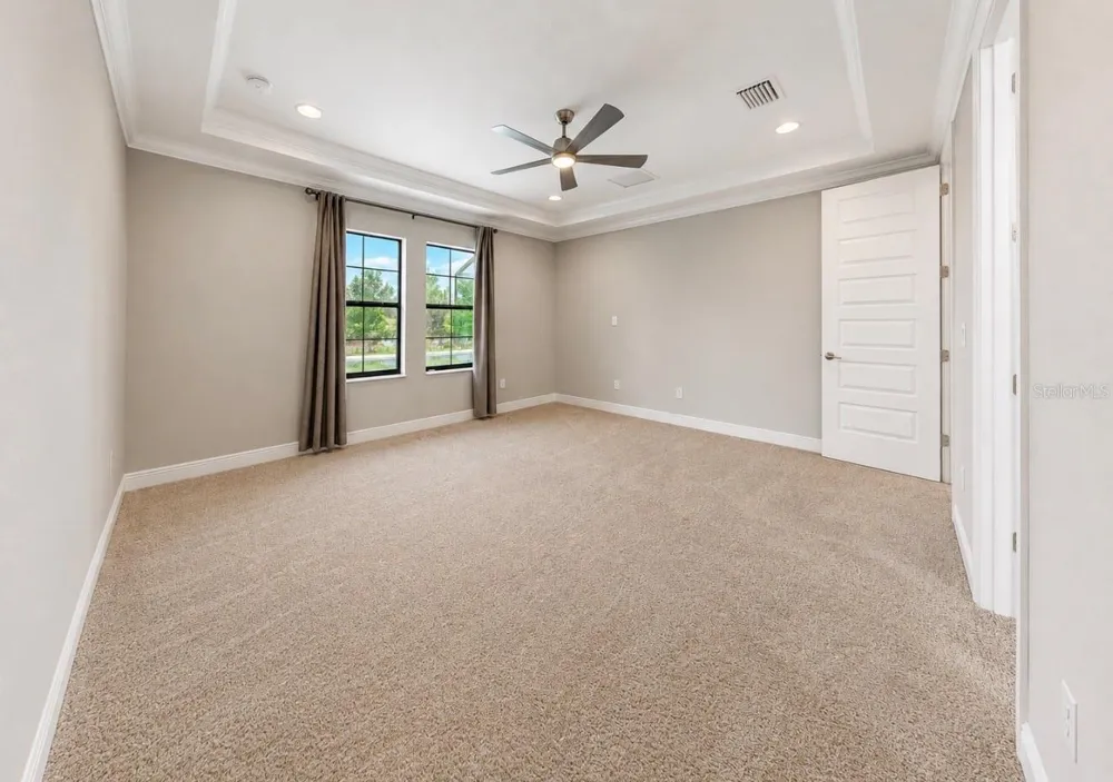 14610 RED CASTLE AVE Lithia, FL 33547