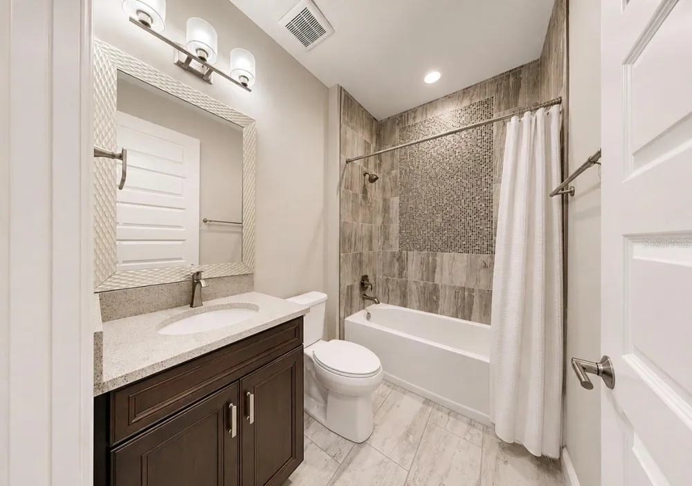 14610 RED CASTLE AVE Lithia, FL 33547