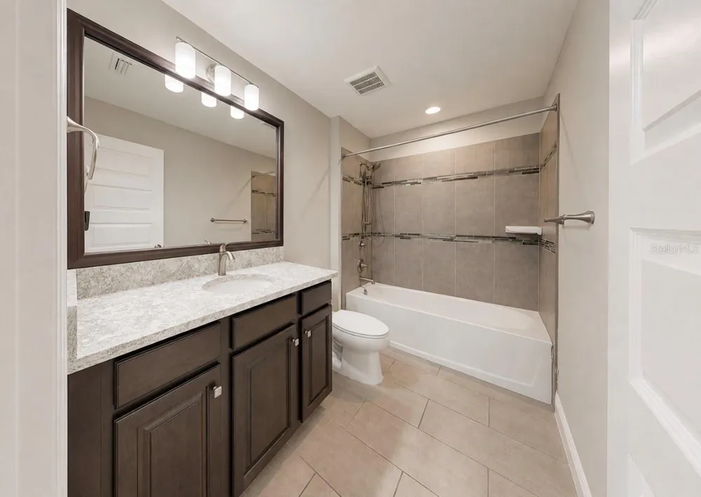 14610 RED CASTLE AVE Lithia, FL 33547