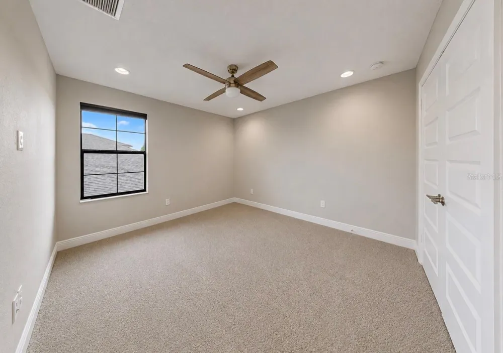 14610 RED CASTLE AVE Lithia, FL 33547