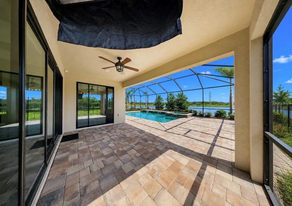 14610 RED CASTLE AVE Lithia, FL 33547