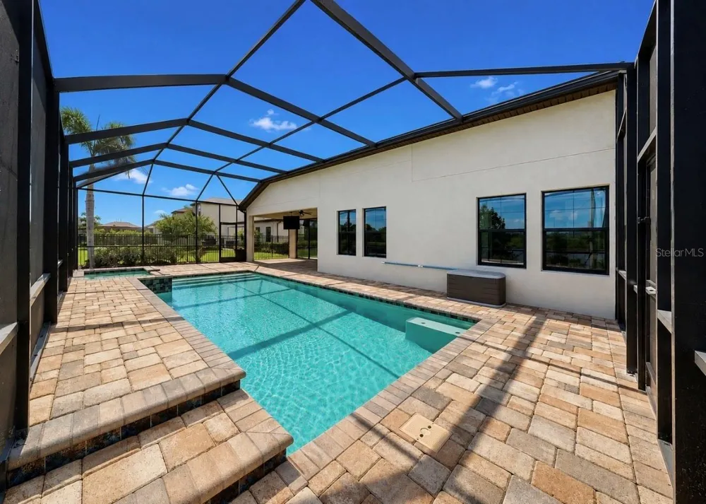 14610 RED CASTLE AVE Lithia, FL 33547