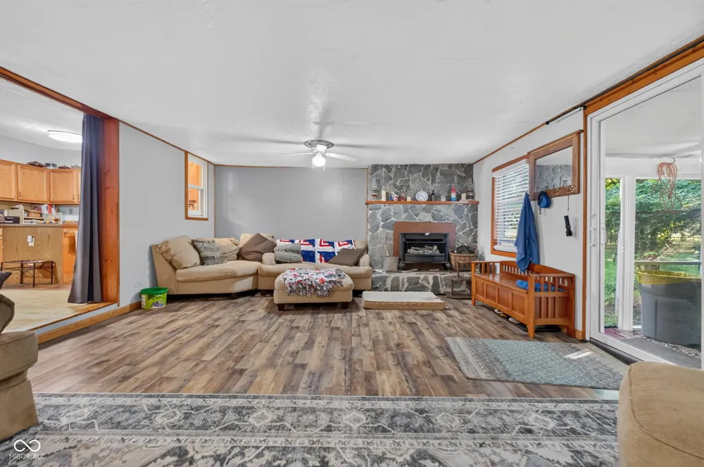 2885 W Pear Tree Lane Crawfordsville, IN 47933