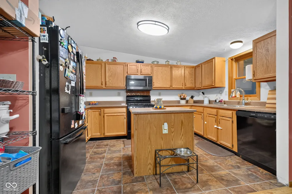 2885 W Pear Tree Lane Crawfordsville, IN 47933