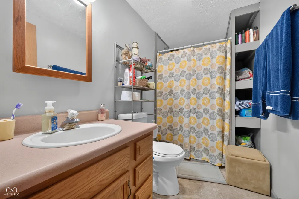 2885 W Pear Tree Lane Crawfordsville, IN 47933