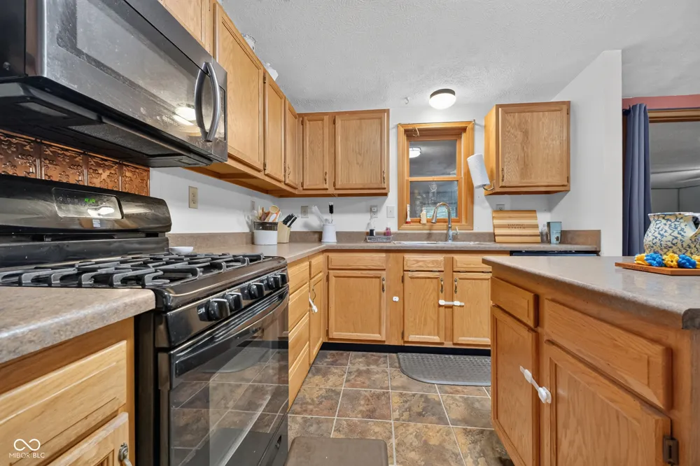 2885 W Pear Tree Lane Crawfordsville, IN 47933