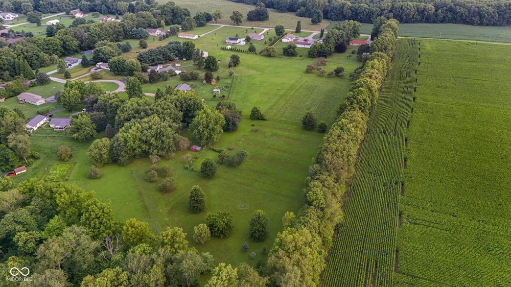 2885 W Pear Tree Lane Crawfordsville, IN 47933