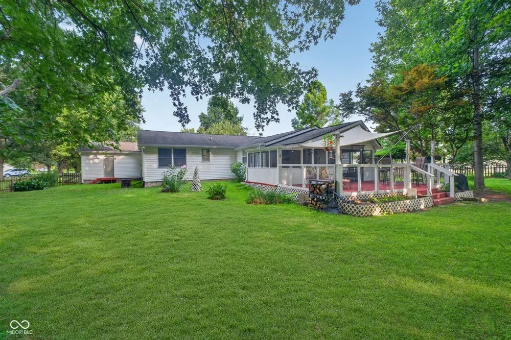 2885 W Pear Tree Lane Crawfordsville, IN 47933