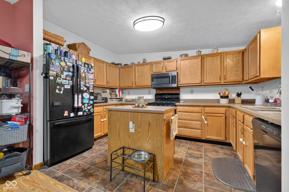 2885 W Pear Tree Lane Crawfordsville, IN 47933