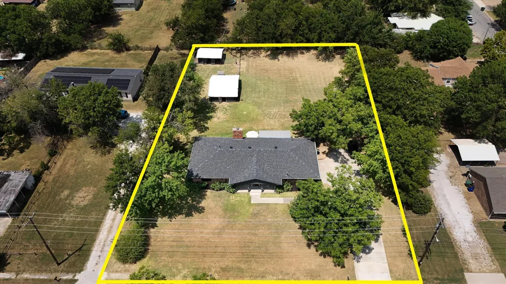 507 W South Street Whitesboro, TX 76273