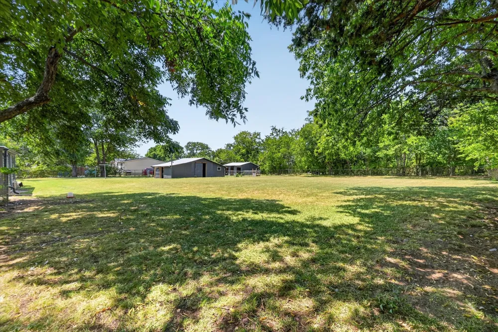 507 W South Street Whitesboro, TX 76273