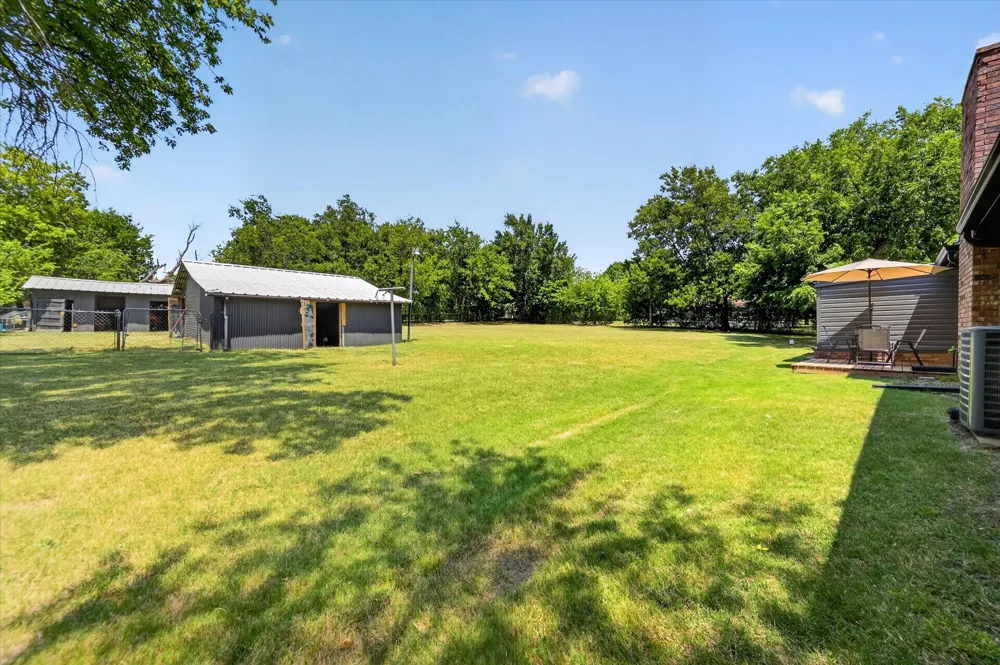 507 W South Street Whitesboro, TX 76273