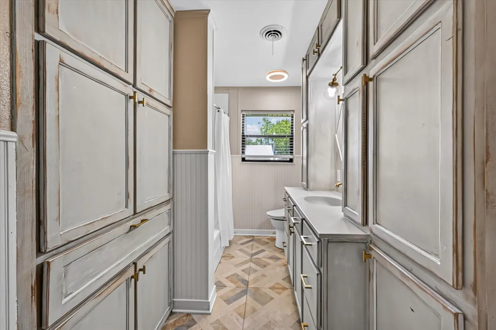 507 W South Street Whitesboro, TX 76273
