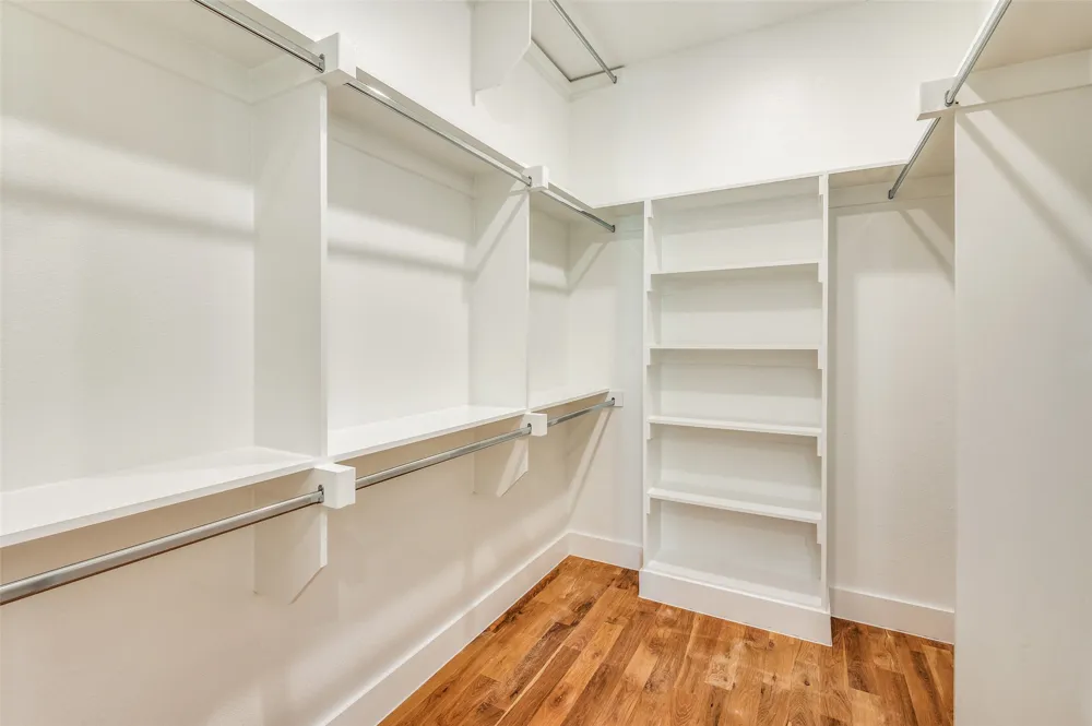426 W 9th Street #105 Dallas, TX 75208