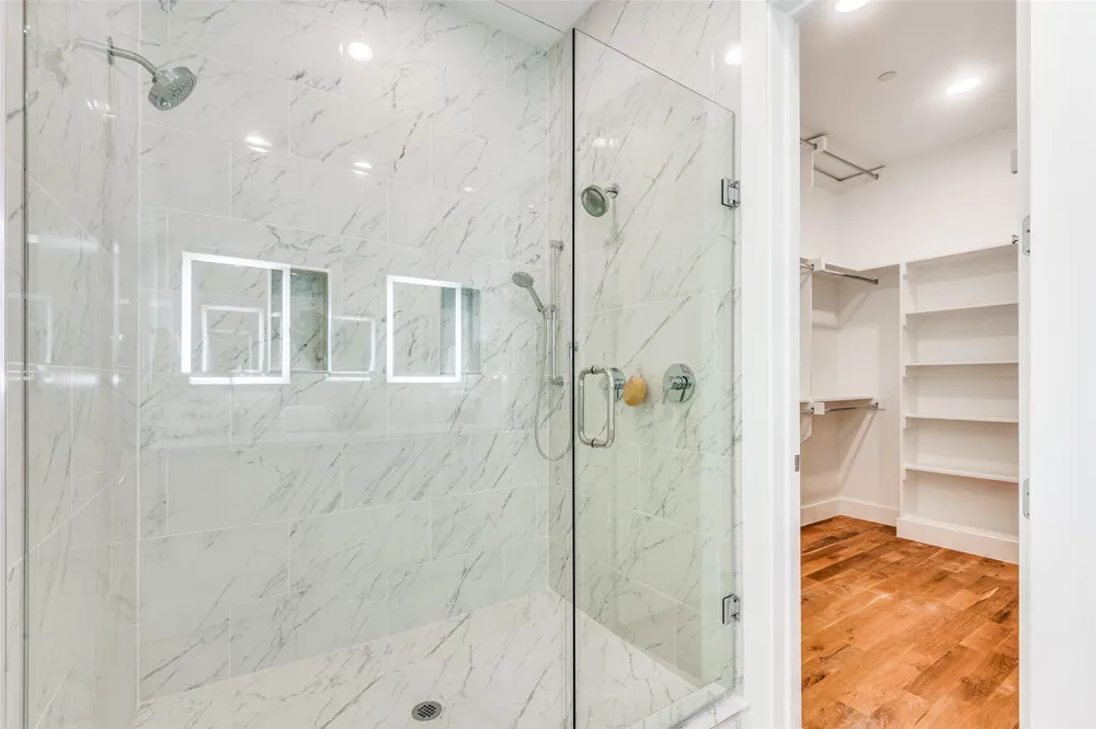 426 W 9th Street #105 Dallas, TX 75208