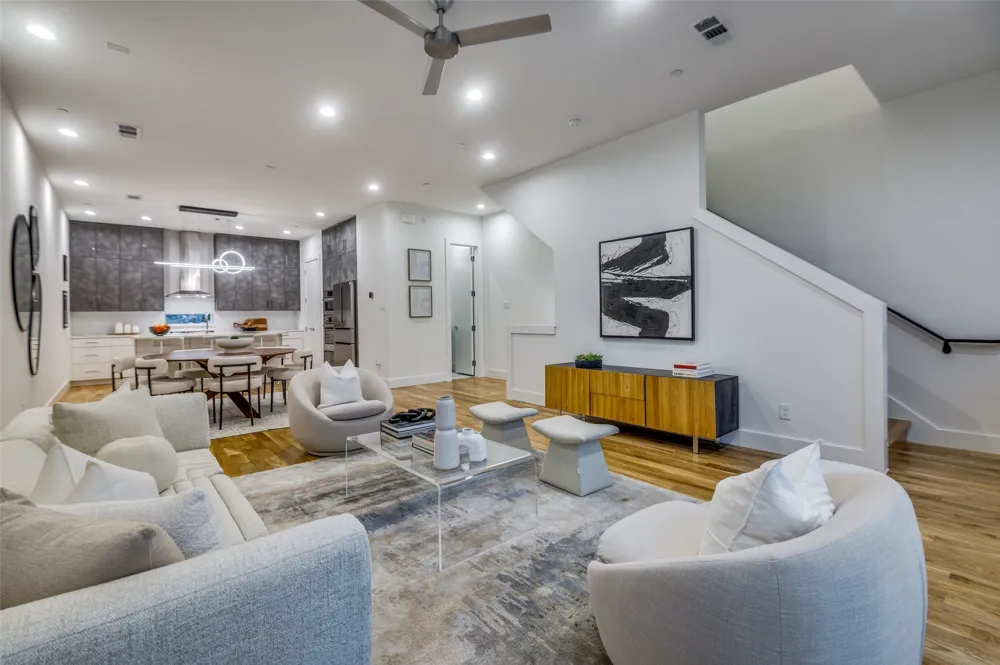 4125 Reserve Lane Addison, TX 75001