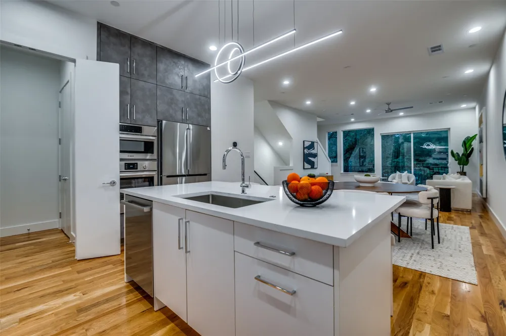 4125 Reserve Lane Addison, TX 75001