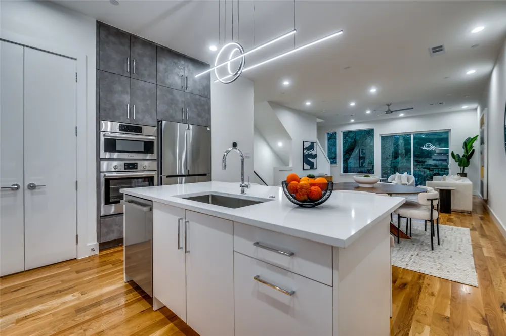 4125 Reserve Lane Addison, TX 75001