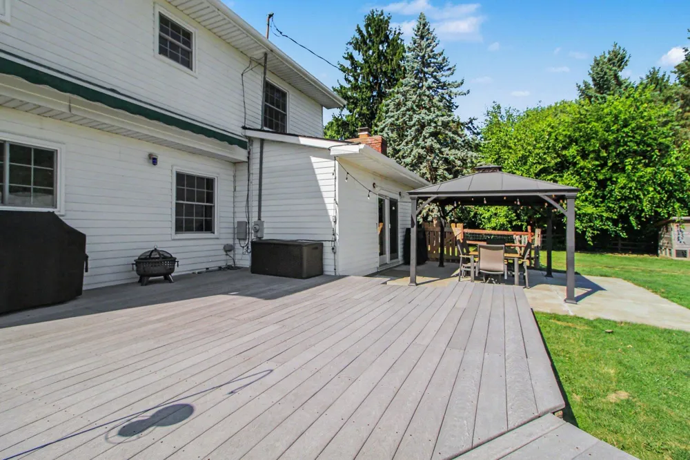 6381 Merritt Road Ypsilanti, MI 48197