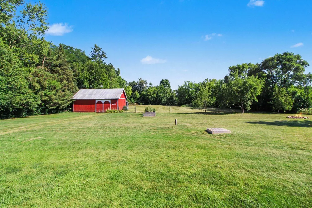 6381 Merritt Road Ypsilanti, MI 48197