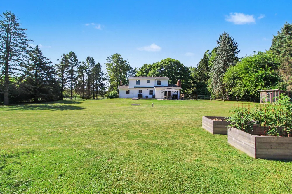 6381 Merritt Road Ypsilanti, MI 48197