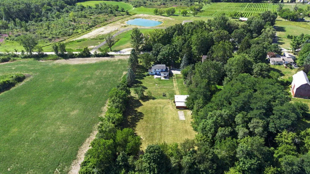 6381 Merritt Road Ypsilanti, MI 48197
