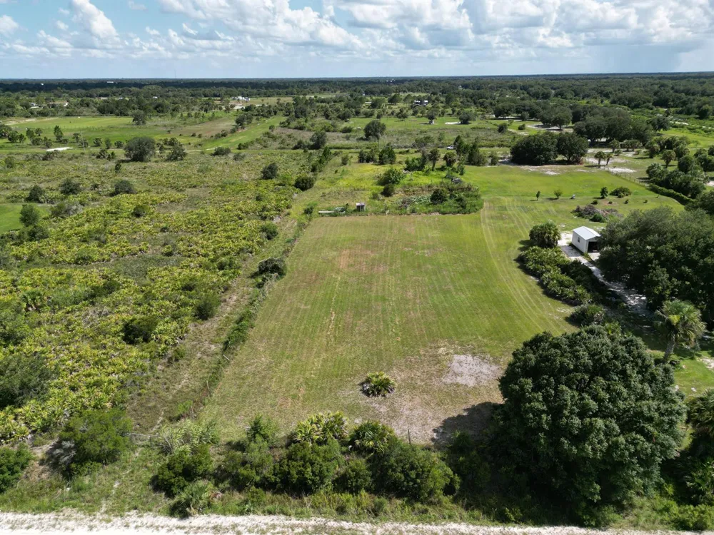 18239 NW 318TH STREET Okeechobee, FL 34972