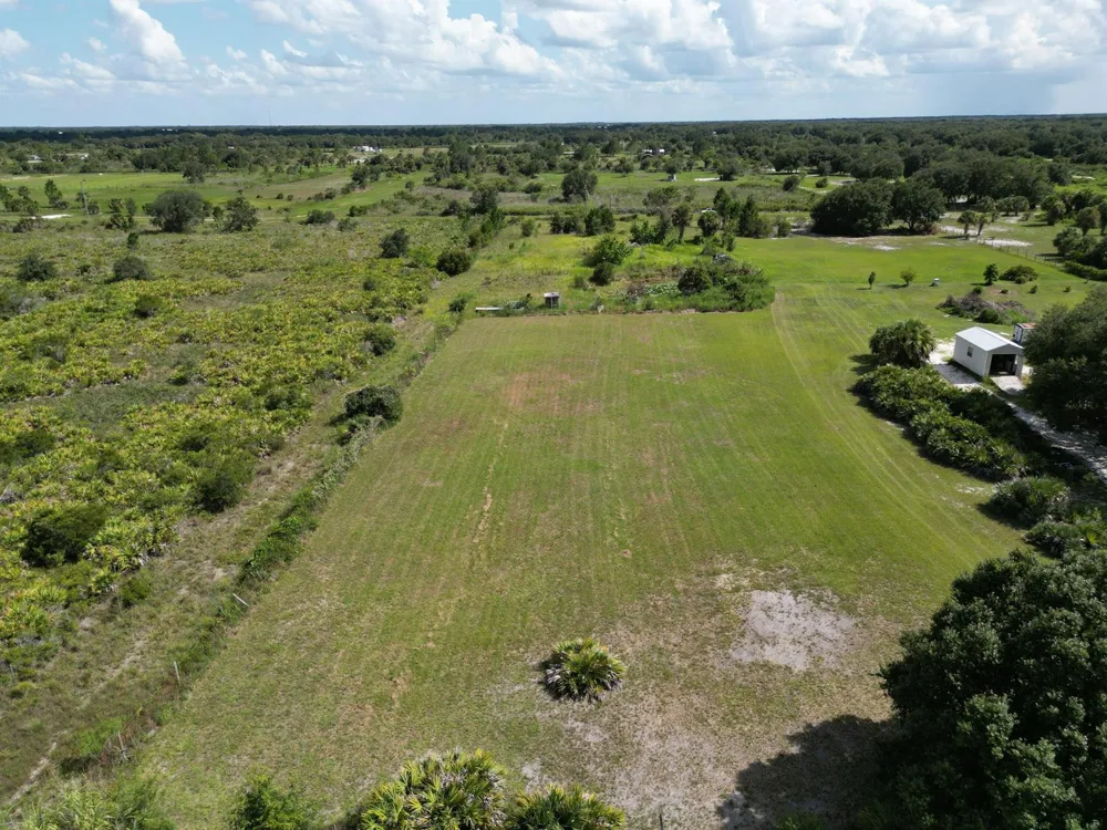 18239 NW 318TH STREET Okeechobee, FL 34972