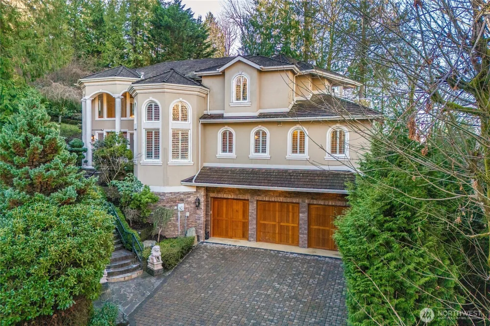 5325 145th Place SE Bellevue, WA 98006