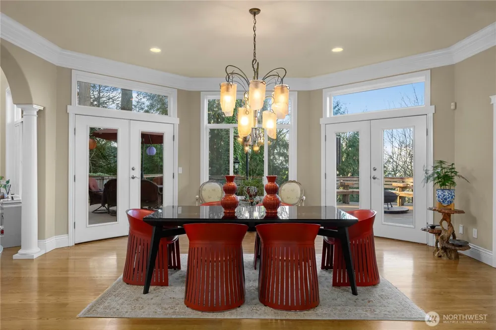 5325 145th Place SE Bellevue, WA 98006
