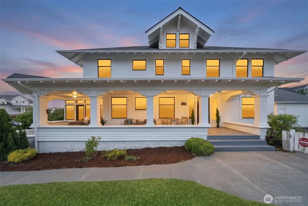2329 Rucker Avenue Everett, WA 98201