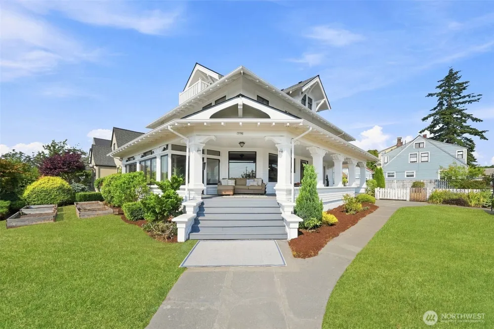 2329 Rucker Avenue Everett, WA 98201
