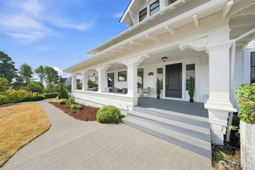 2329 Rucker Avenue Everett, WA 98201