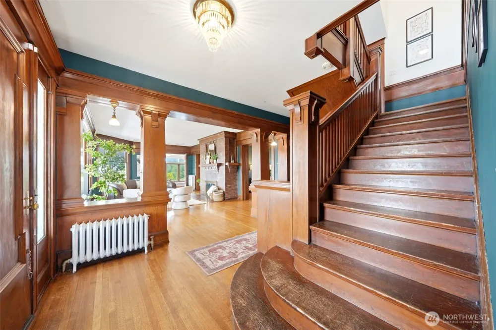 2329 Rucker Avenue Everett, WA 98201