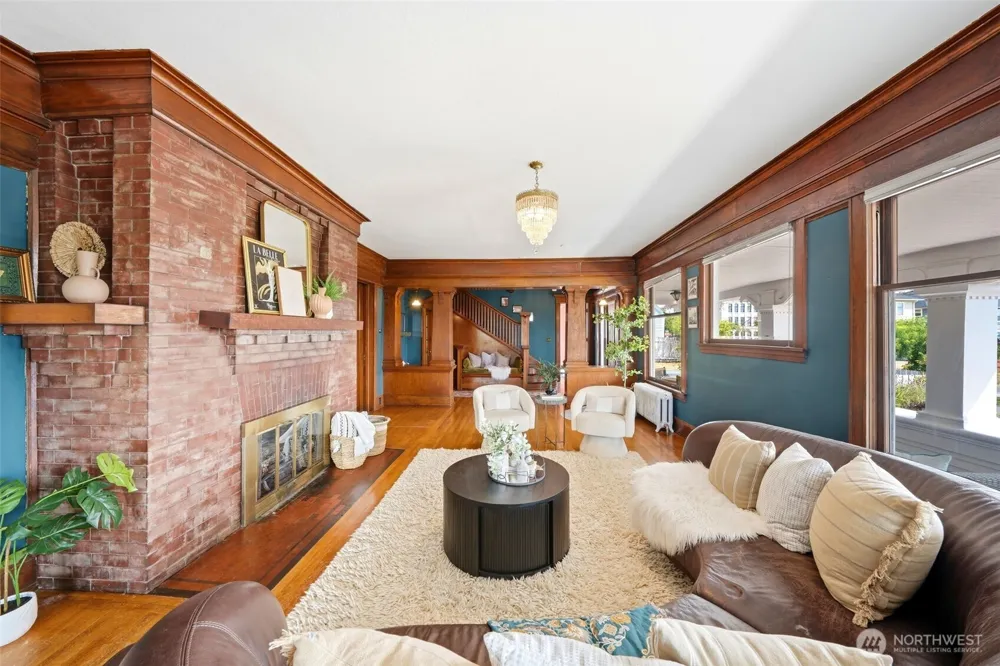 2329 Rucker Avenue Everett, WA 98201