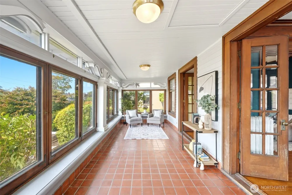 2329 Rucker Avenue Everett, WA 98201